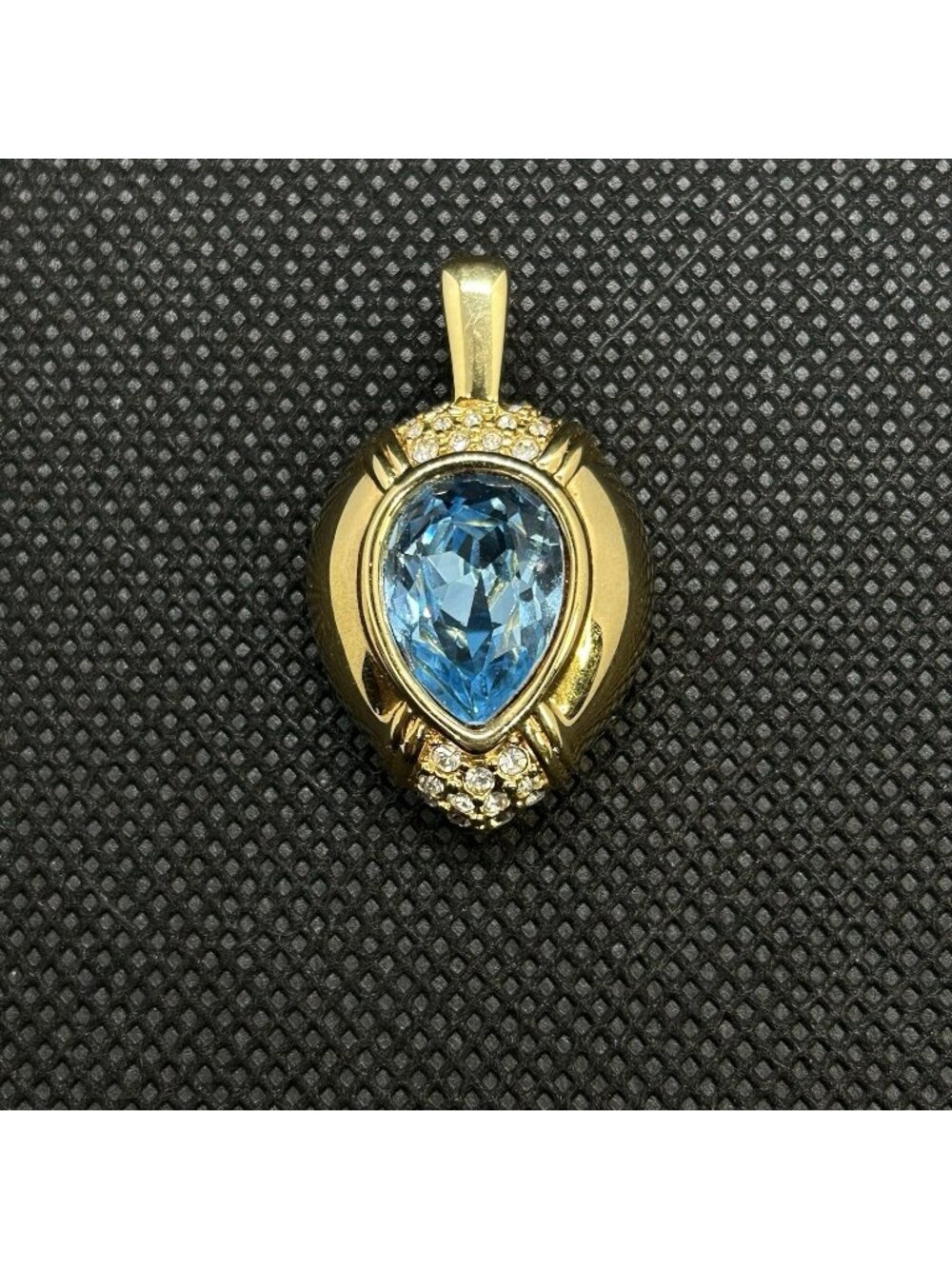 Vtg 80s Swarovski S.A.L Gold Tone Blu Teardrop Pendant & Clear Crystal Accent